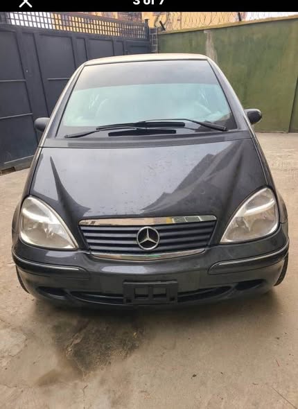 A picture of Mercedes Benz A190