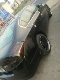 A picture of Nissan altima 2010 model Engine and gear is percent AC