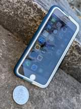 A picture of nashida na simu ya Adroid Iphone hio 7g B H