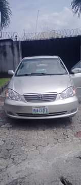 A picture of 2004 TOYOTA COROLLA Sharp Automatic transmission AC is chilling like