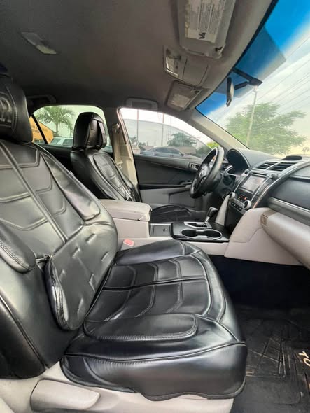 A picture of 2013 Camry LE USED