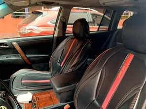 A picture of Pure First Body 2012 Toyota Highlander 2012 Limited Edition Super