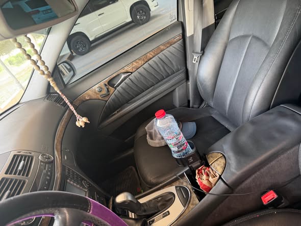 A picture of E 350 Benz 2006 whatsp only 0504277912