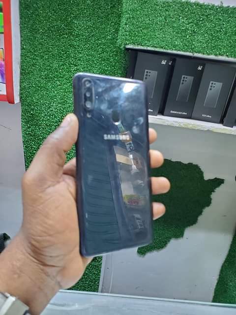 A picture of Samsung A20s gb 32