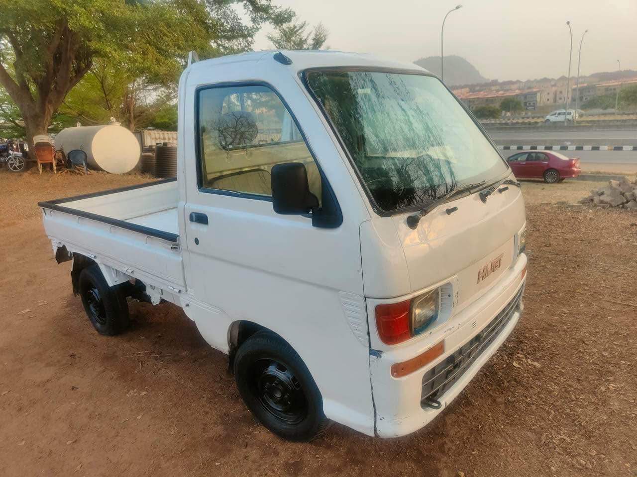 A picture of Hijet mini pickup