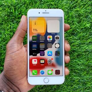 A picture of I PHONE 7 PLUS