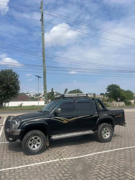 A picture of Toyota Hilux Double Cabin 2 8
