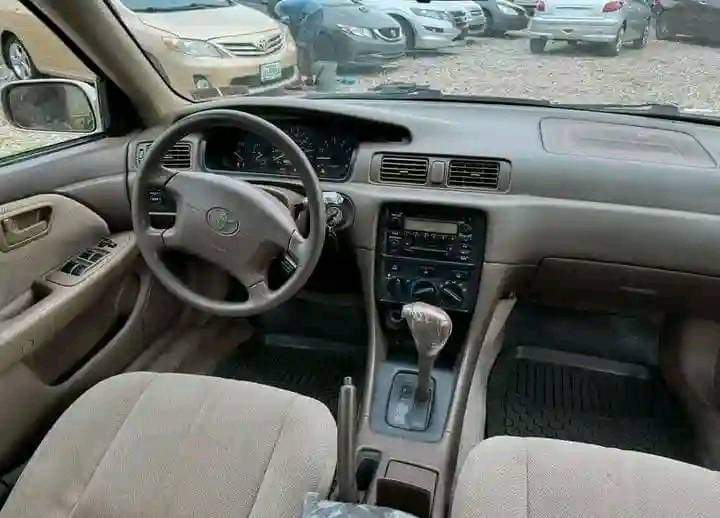 A picture of URGENT BUYERS ONLY CALL Mr Michael 07064594150 CLEAN 2001 Toyota