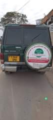 A picture of Landcruza 11 kali sana nipo nayo mkononi maongezi yapo njoo