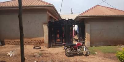 A picture of 5 well finished single rental units for sale 32m Kawanda