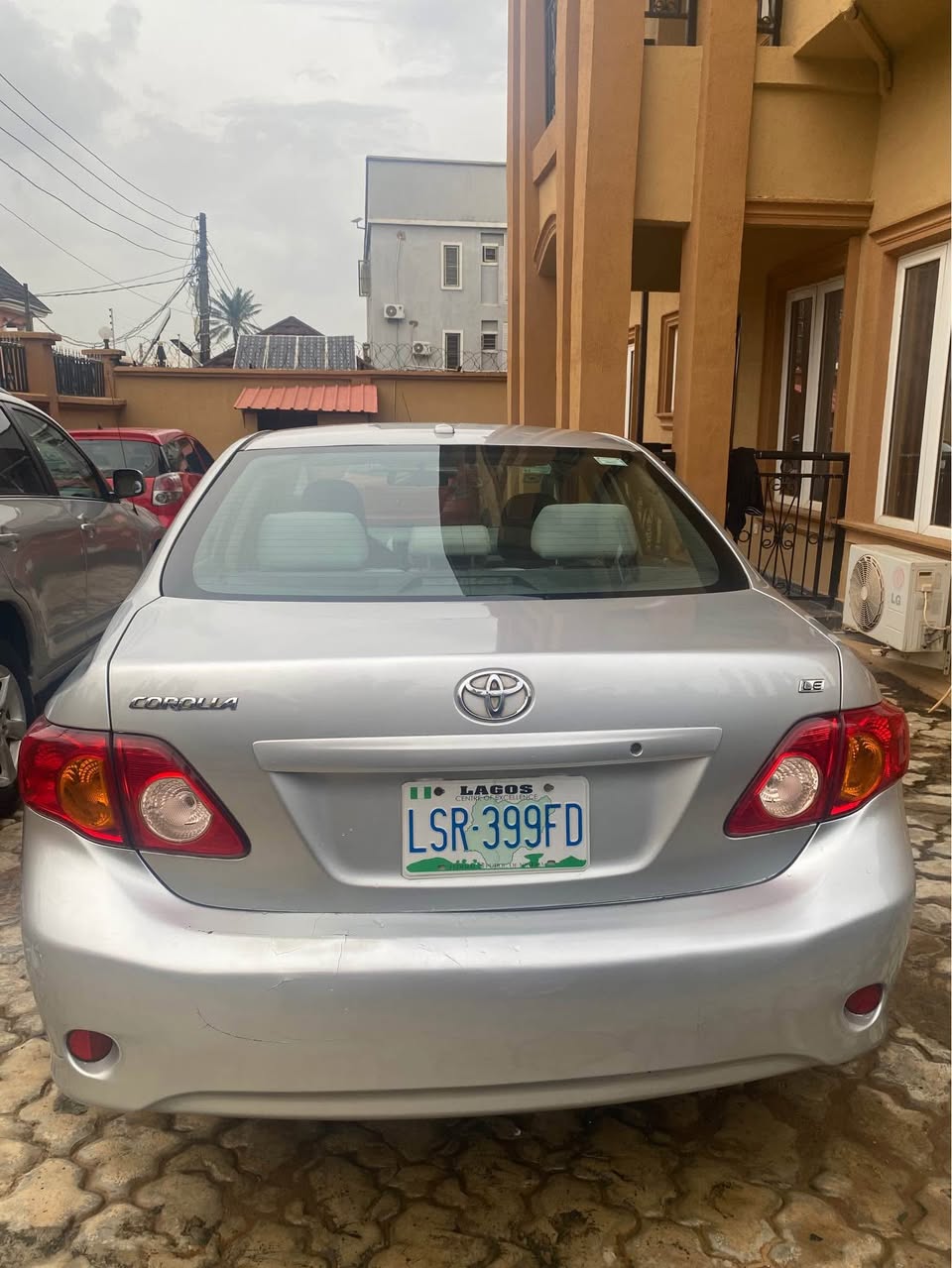 A picture of Toyota Corolla 011 tokunbo standard location iju ishaga lagos 07032790345