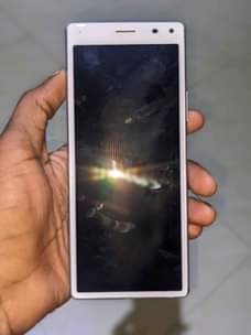 A picture of SONY XPERIA 8 64 GB NJOO NA OFA YAKO SIMU