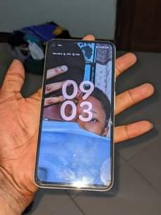 A picture of Google pixel 4a5G