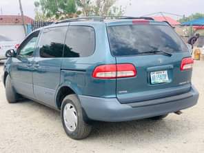 A picture of FIRST BODY An Extremely Clean Used Toyota Sienna 2002 Model