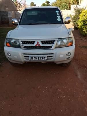 used mitsubishi pajero