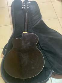 A picture of Acoustic guitar