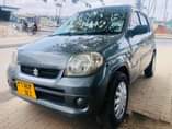 A picture of Suzuki kei