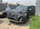 A picture of Toyota Land Cruiser 2021 UG