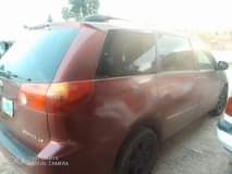 A picture of Toyota sienna