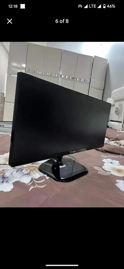 A picture of Lg frameless 25inch ultra wide