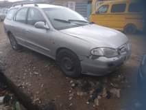 A picture of Hyundai LantraWagon Engine and Gear MANUAL WORKING perfect Location MUSHIN