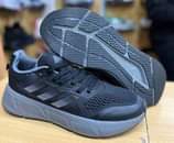 A picture of Trainners shoes