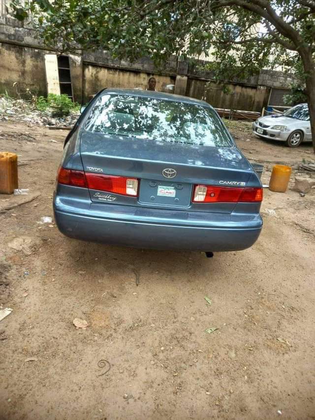 A picture of Clean Toyota carmy fish light 2002