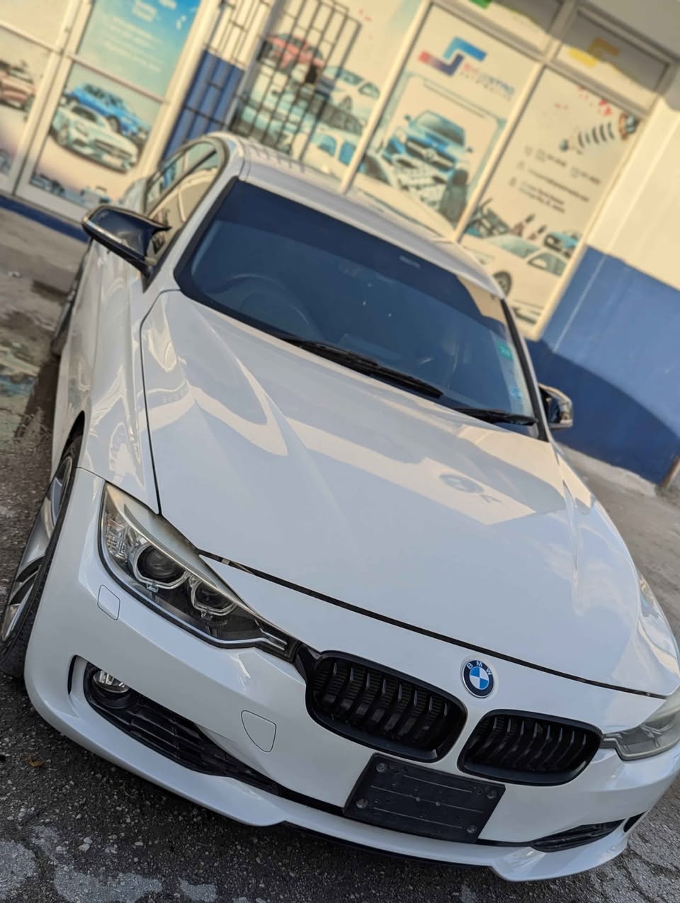 bmw 320i