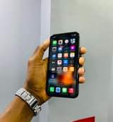 A picture of iPhone 11plain GB64