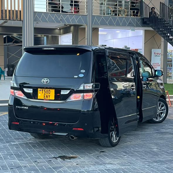 A picture of Toyota Vellfire