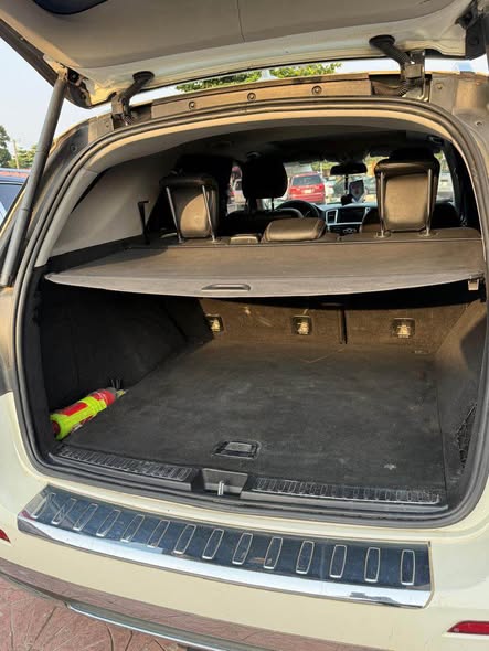 A picture of Mercedes Benz ML350 2013 model No fault Price 15m WhatsApp