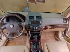 A picture of Foreign Used toks 2005 Honda EOD 4plugs engine leather interior