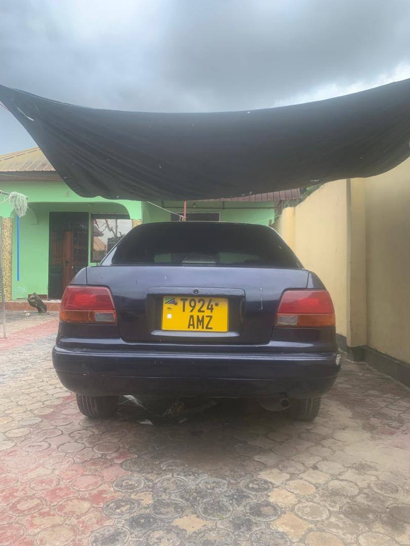 A picture of TOYOTA COROLLA 110