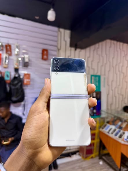 A picture of ZFLIP 3
