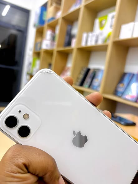 A picture of iPhone 11