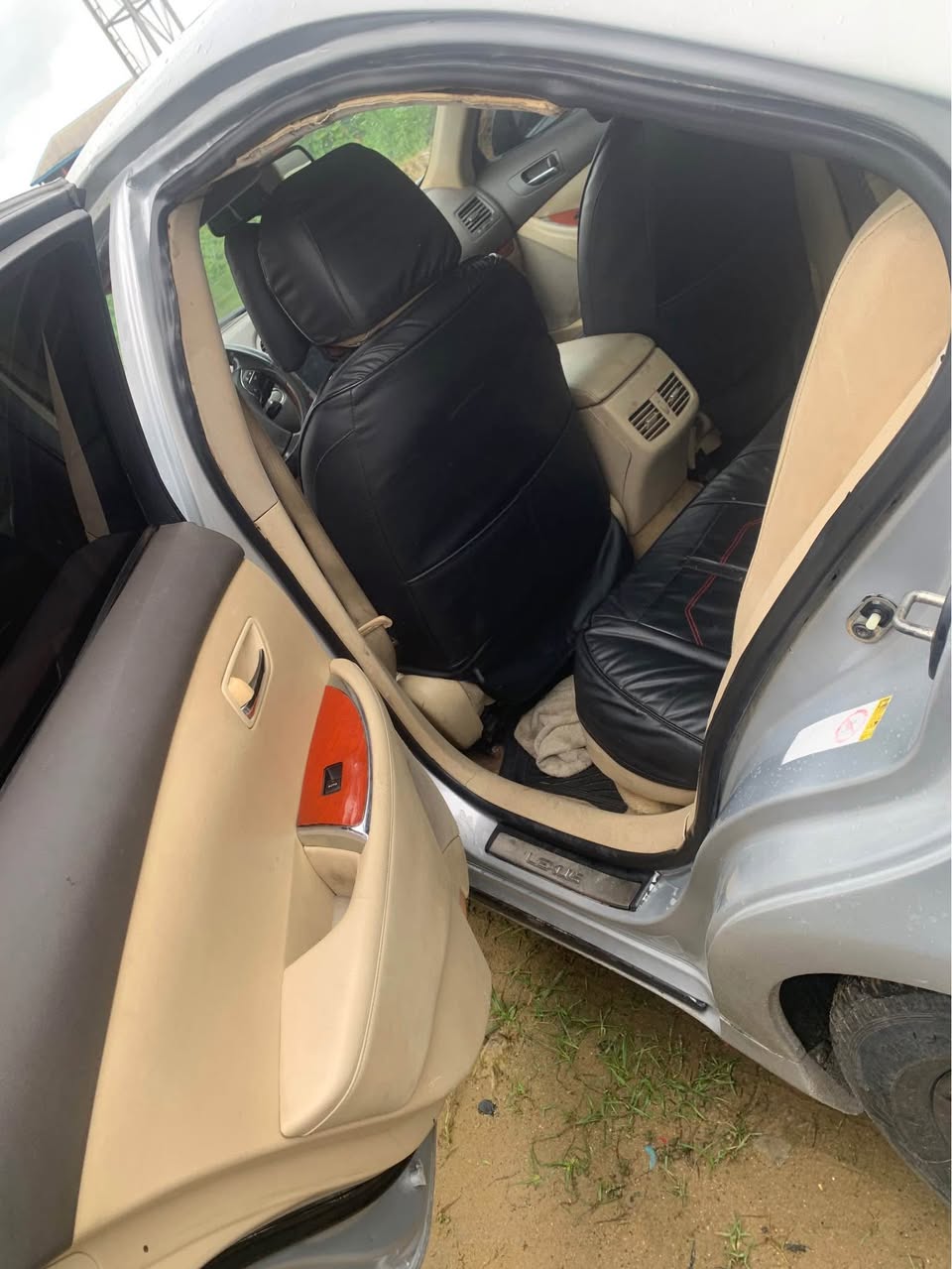 A picture of Distress sales 2012 Lexus ES350