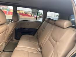 A picture of Toyota Highlander very sound engine price 4 5M last Location