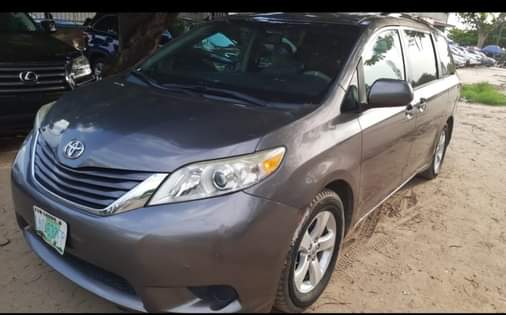 A picture of 2016 Toyota Sienna LE Neatly used and still in perfect