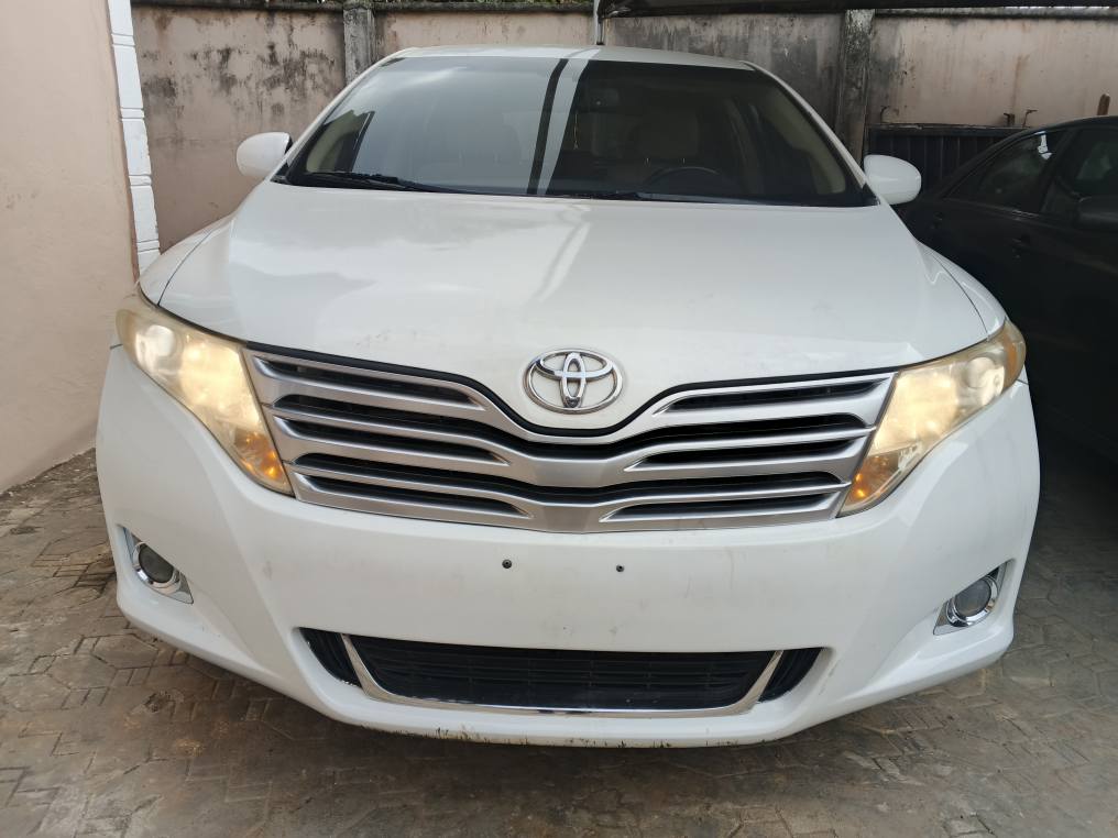 A picture of Toyota Venza 2010