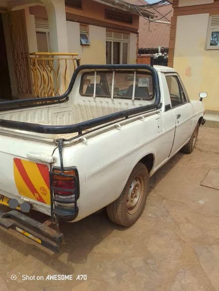 A picture of NISSAN PICK UP 1200