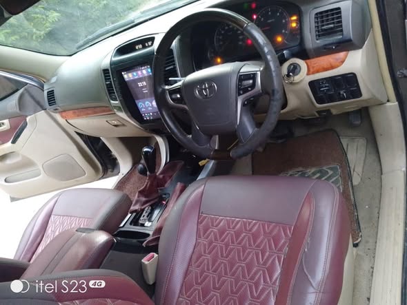 A picture of Toyota Prado