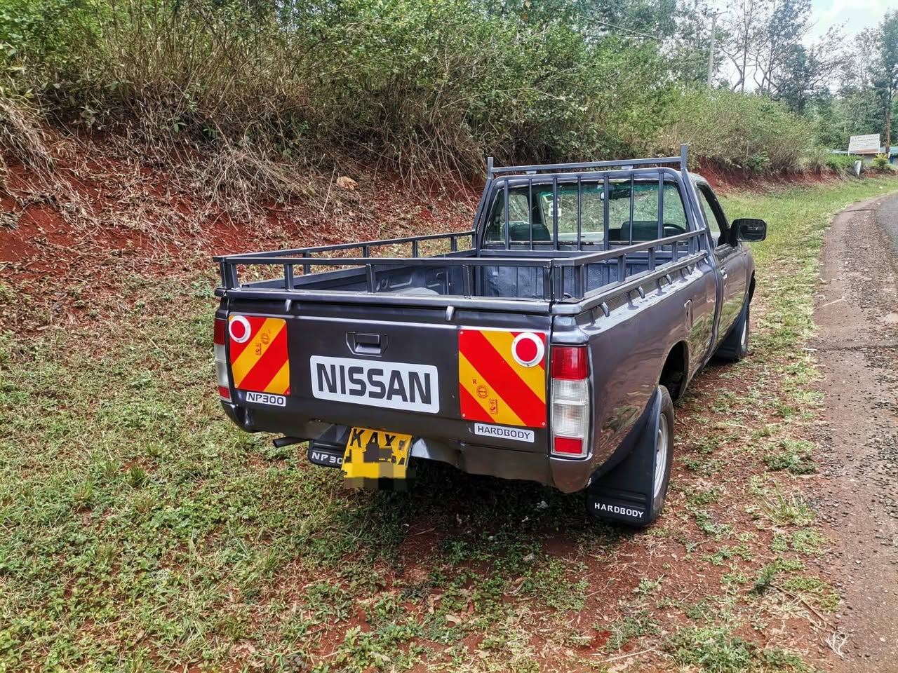 used nissan hardbody