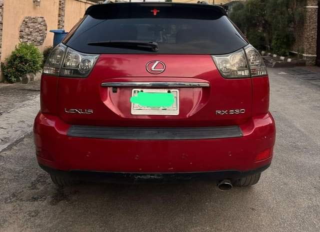 A picture of Very sharp and Clean First Body LEXUS RX330 2005 model