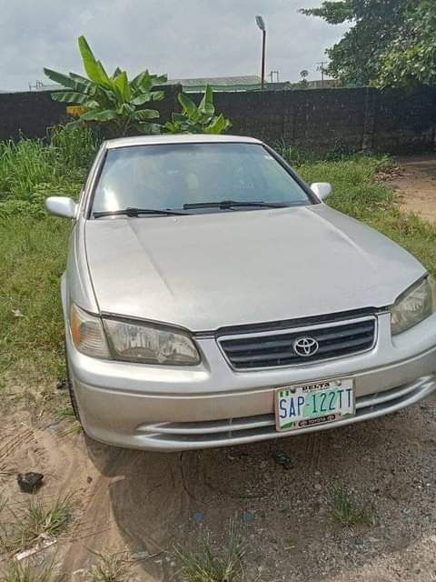 A picture of 2003 Pencil light Camry Pencil light Camry 03