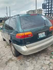 A picture of Clean Toyota Sienna
