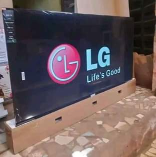 A picture of Monthly Offers On Flat Screen TVs Tel 0789982628 or 0752323995