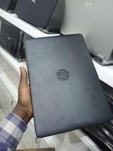 A picture of Tumeshusha bei university ofa wahi njoo uchukue laptops nzuri kwa