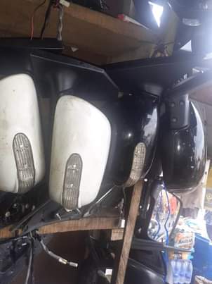 A picture of Motor side mirror