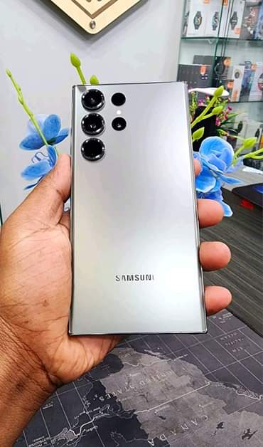 A picture of Sumsung s23utra