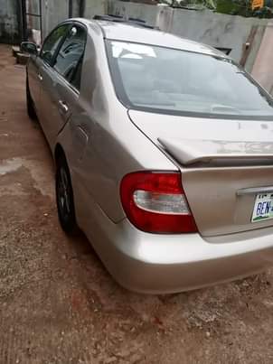 A picture of Toyota Camry 04